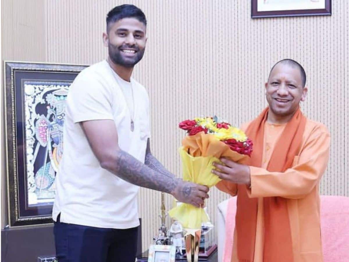 'With Young And Energetic Mr 360°': UP CM Yogi Adityanath Picture With Suryakumar Yadav Goes Viral